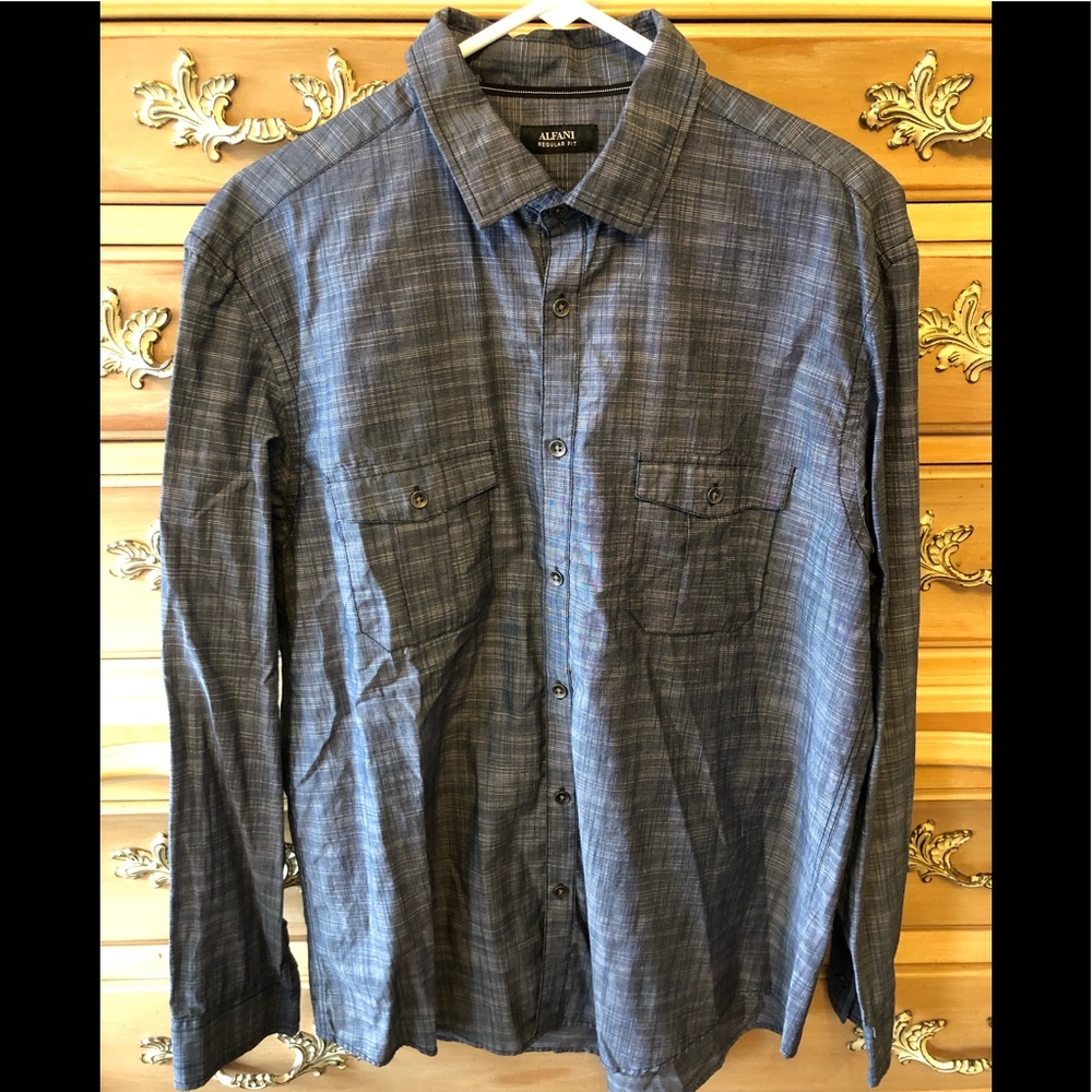 Alfani Mens long sleeve button down size: L